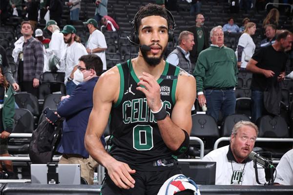 科瓦奇：我对施洛特贝克续约保持乐观；安塞尔米诺留到赛季末（科瓦奇：看好施洛特贝克完成续约，安塞尔米诺将留队至赛季结束）