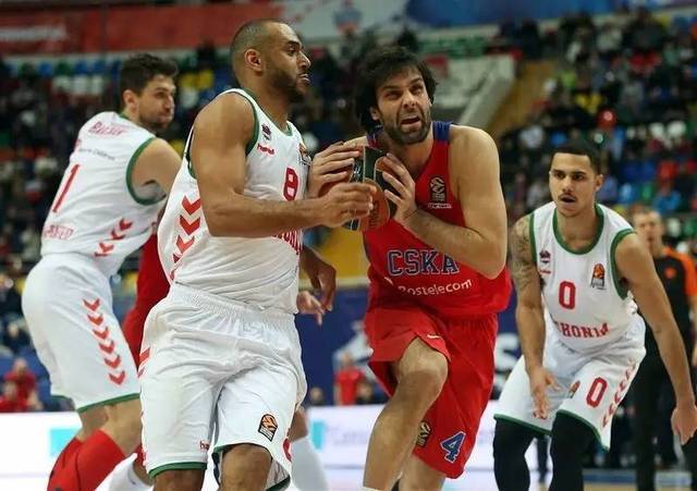 鲁媒：相比外教，韩鹏最大优势是对泰山的信仰以及积累的威望（鲁媒：韩鹏相较外教的核心优势是对泰山的信念与多年沉淀的威望）