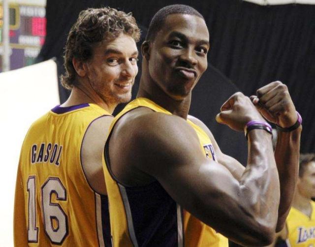 这助攻堪比视觉盛宴（这记助攻如同一场华丽表演）