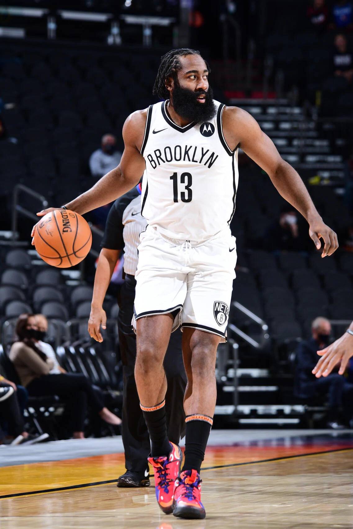 阿尔巴尼亚中场：比赛70分钟内，我们与英格兰的水平不相上下（阿尔巴尼亚中场：前70分钟我们与英格兰势均力敌）