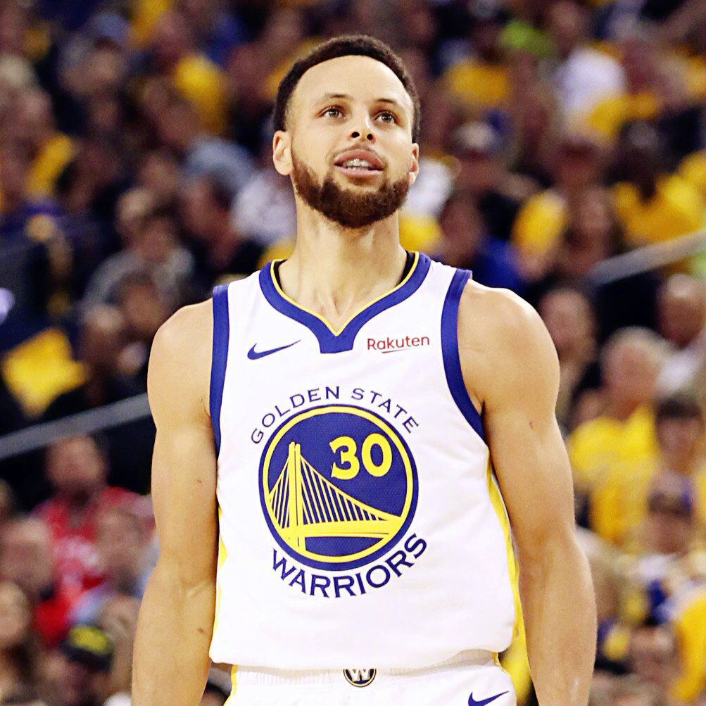 柔佛魔鬼主场绞杀残阵海港 中超冠军恐提前出局（柔佛主场强势压制残阵海港，中超冠军或提前遭淘汰）