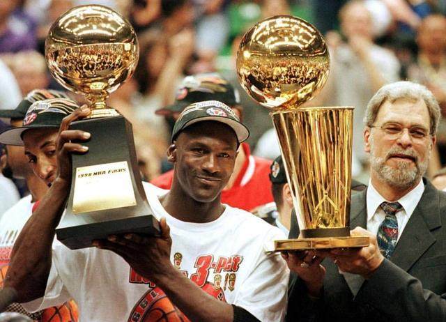 库里有望本周六复出战森林狼！勇士官方更新伤情：周四可参加训练（勇士官方：库里周四可参加训练，有望周六复出对阵森林狼）