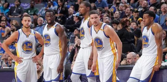 很意外！2025赛季中超获利和吃亏榜单出炉，这支球队竟然吃亏最多（2025赛季中超盈亏榜公布：最亏球队出乎意料）