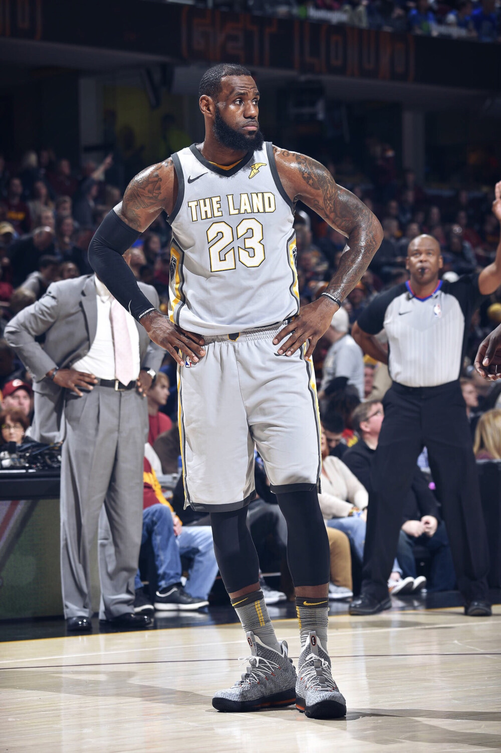 阿拉维斯名宿：阿隆索是一位优秀的教练，希望皇马不要解雇他（阿拉维斯名宿力挺阿隆索：执教能力出众，望皇马不要解雇他）