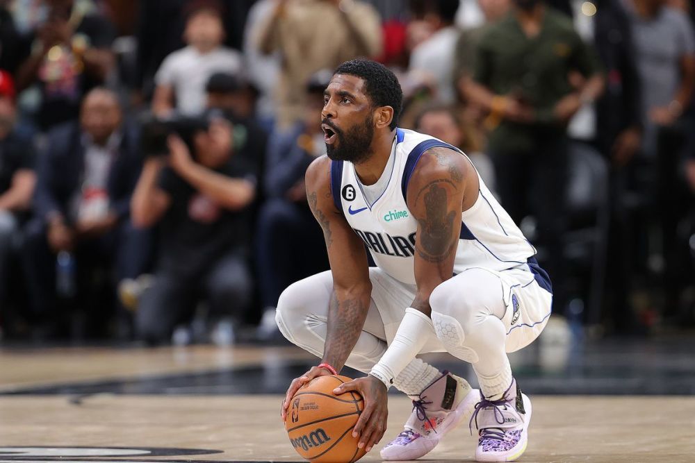 斯基拉：那不勒斯依然想租梅努，球员也想要获得更多出场机会（斯基拉：那不勒斯继续追租梅努，球员希望获得更多上场时间）